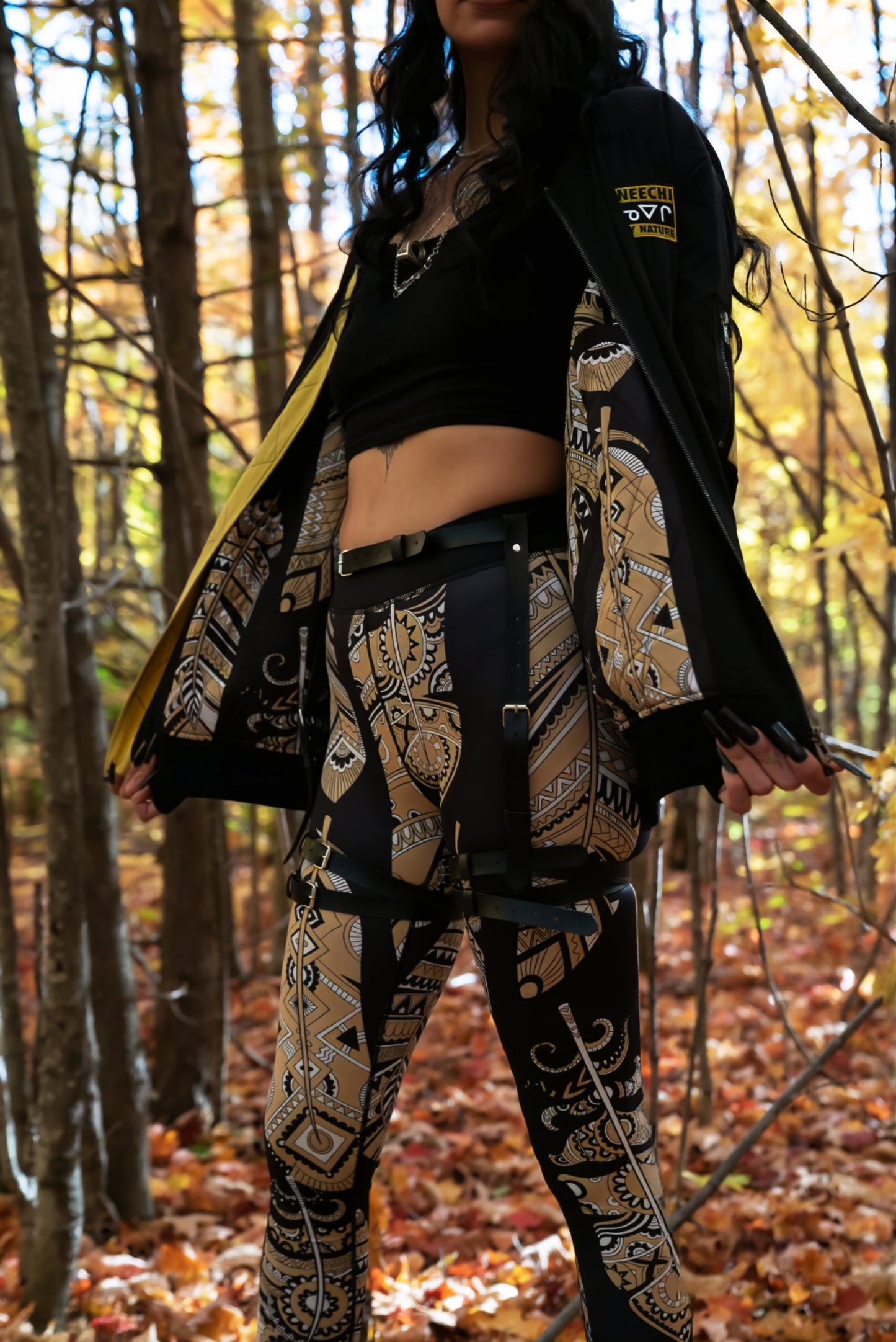 Leggings with Neechi Feather Print