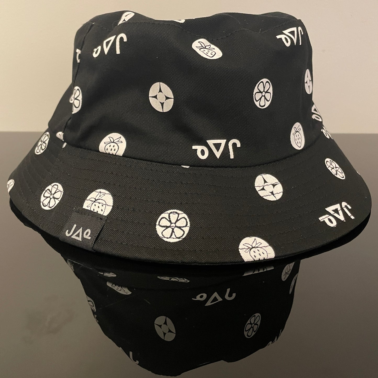 Neechi By Nature Reversible Bucket Hat Black